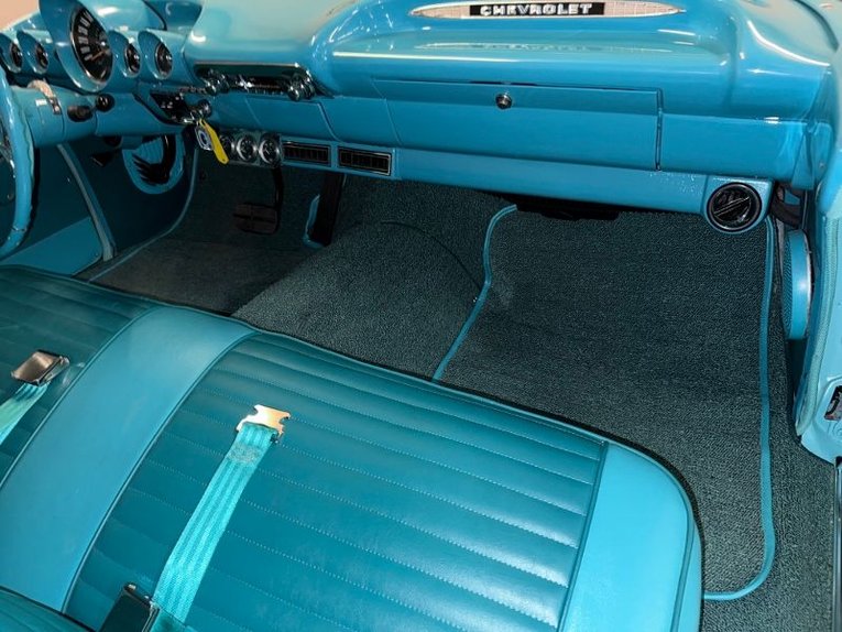 Unknown-El-camino-1959-Turquoise-Turquoise-37