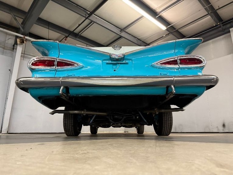 Unknown-El-camino-1959-Turquoise-Turquoise-41