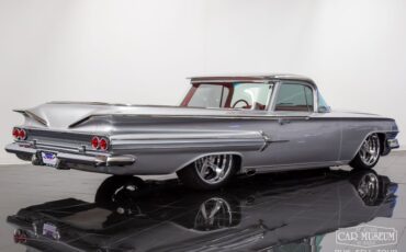 Unknown-El-camino-1960-Silver-Red-Leather-12