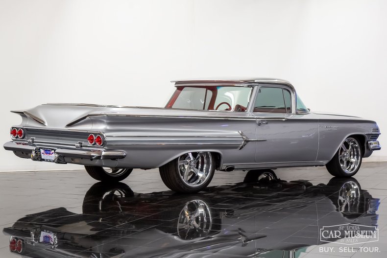 Unknown-El-camino-1960-Silver-Red-Leather-14