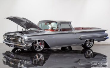 Unknown-El-camino-1960-Silver-Red-Leather-15