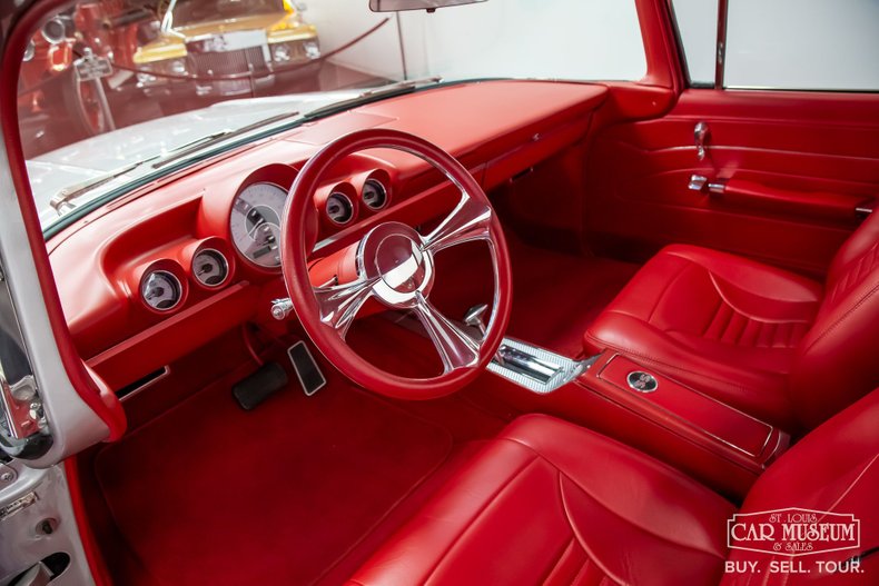 Unknown-El-camino-1960-Silver-Red-Leather-43