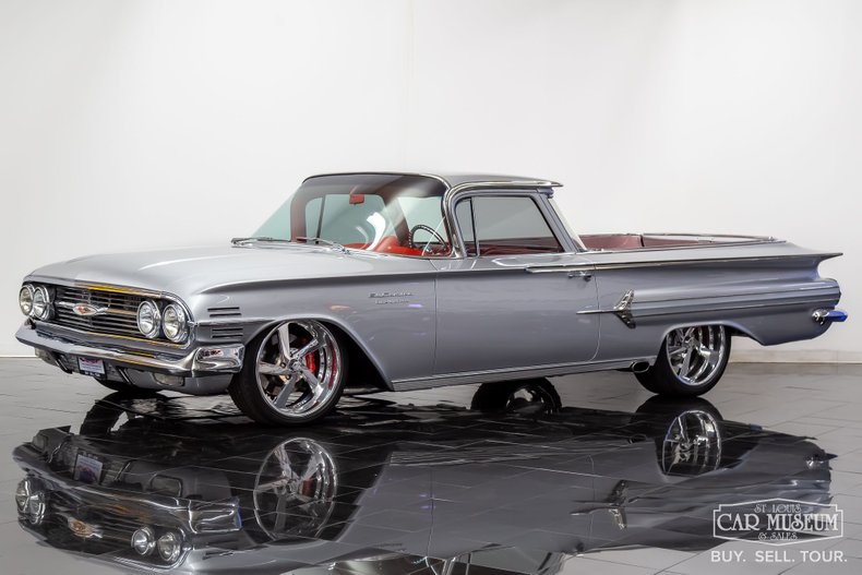 Unknown-El-camino-1960-Silver-Red-Leather-48