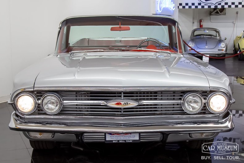 Unknown-El-camino-1960-Silver-Red-Leather-49