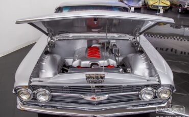 Unknown-El-camino-1960-Silver-Red-Leather-7