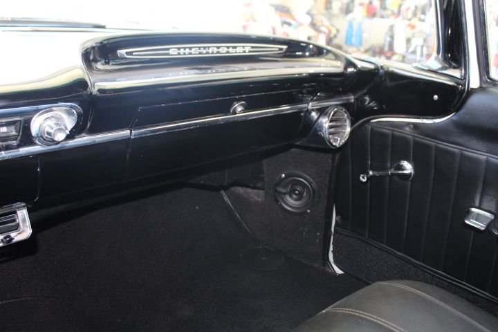 Unknown-El-camino-1960-white-black-13