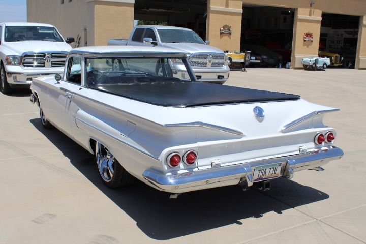 Unknown-El-camino-1960-white-black-15