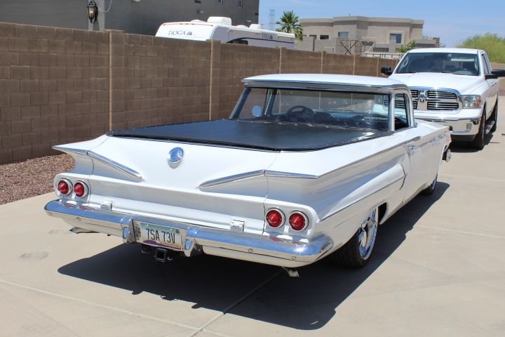 Unknown-El-camino-1960-white-black-3