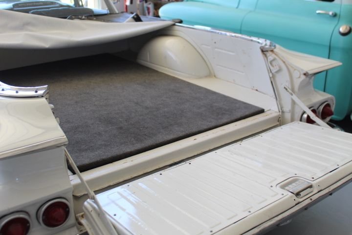 Unknown-El-camino-1960-white-black-4