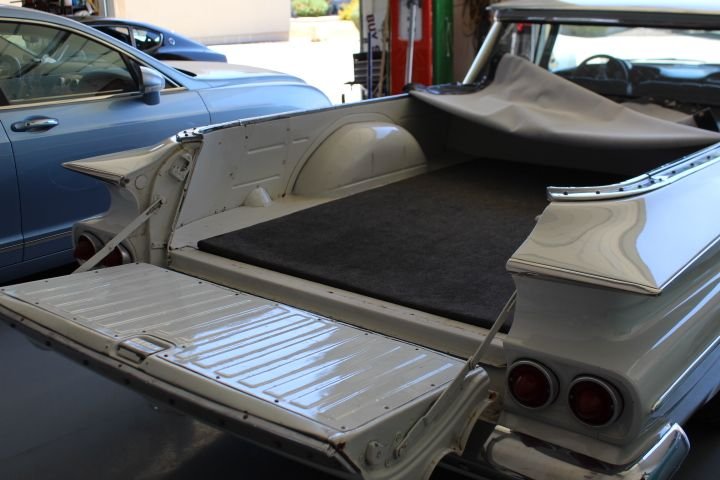 Unknown-El-camino-1960-white-black-7