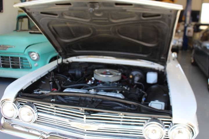 Unknown-El-camino-1960-white-black-8
