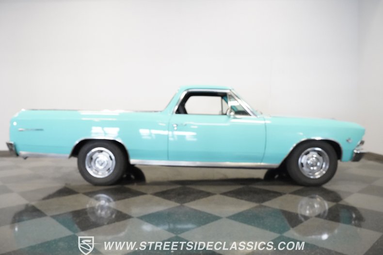 Unknown-El-camino-1966-Turquoise-Black-11