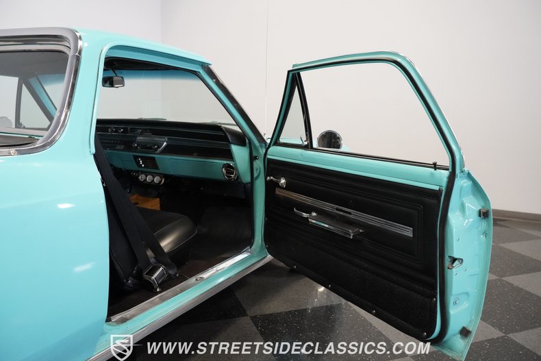 Unknown-El-camino-1966-Turquoise-Black-14