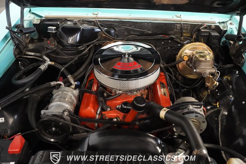 Unknown-El-camino-1966-Turquoise-Black-2