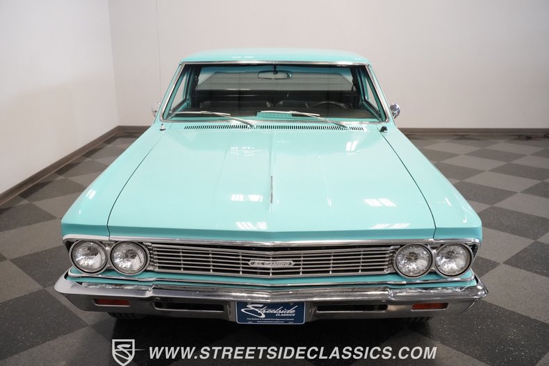 Unknown-El-camino-1966-Turquoise-Black-3