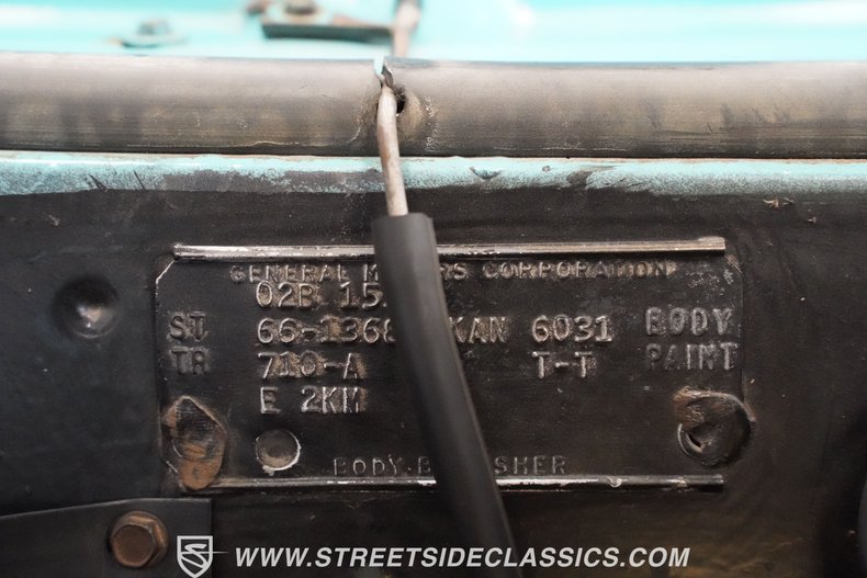 Unknown-El-camino-1966-Turquoise-Black-36