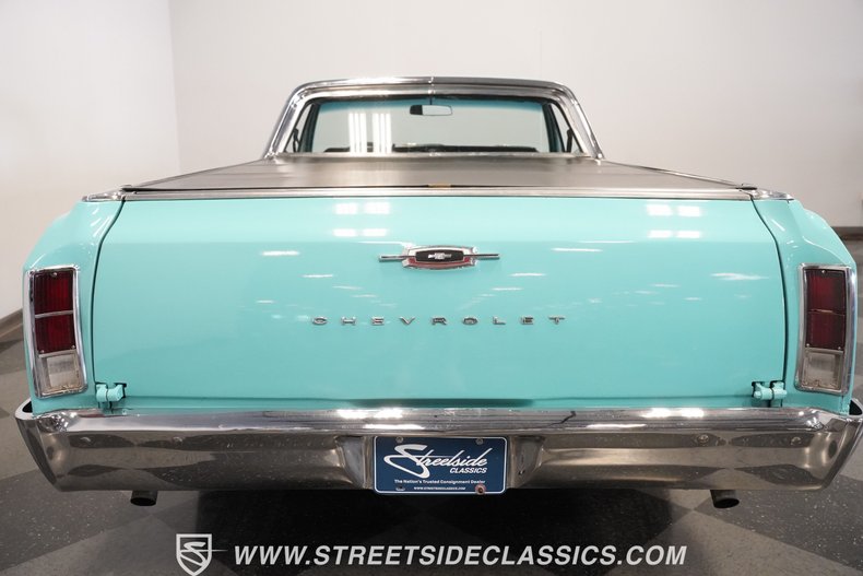 Unknown-El-camino-1966-Turquoise-Black-38