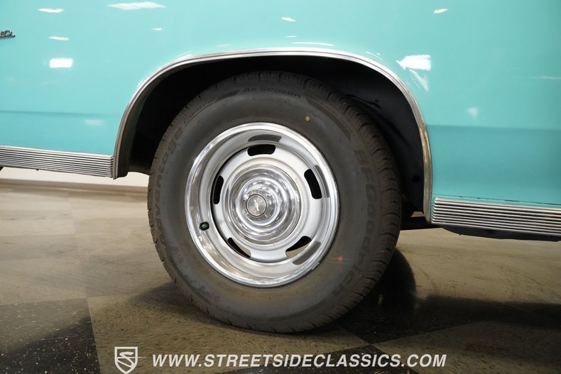 Unknown-El-camino-1966-Turquoise-Black-47