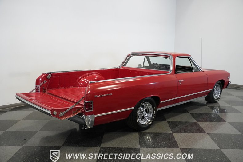 Unknown-El-camino-1967-Red-Black-19