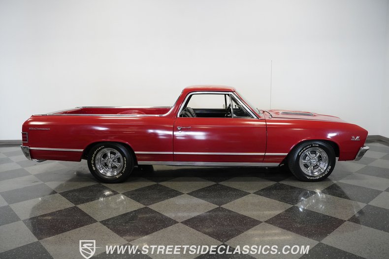 Unknown-El-camino-1967-Red-Black-26