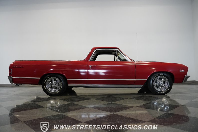 Unknown-El-camino-1967-Red-Black-27