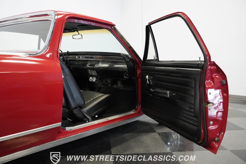 Unknown-El-camino-1967-Red-Black-32