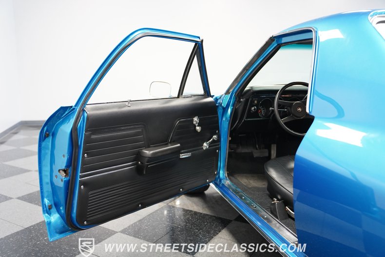 Unknown-El-camino-1969-Azure-Turquoise-Black-32
