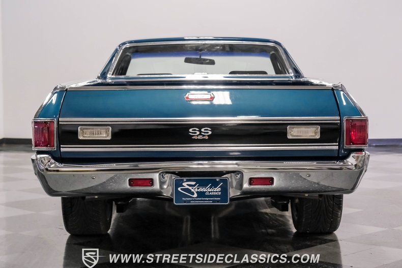Unknown-El-camino-1970-Dark-Blue-Metallic-Black-23