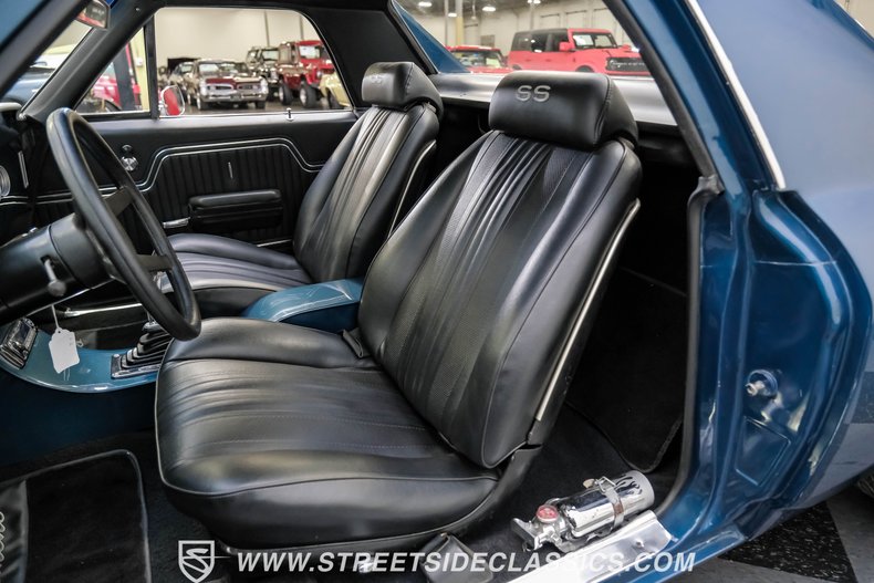 Unknown-El-camino-1970-Dark-Blue-Metallic-Black-43