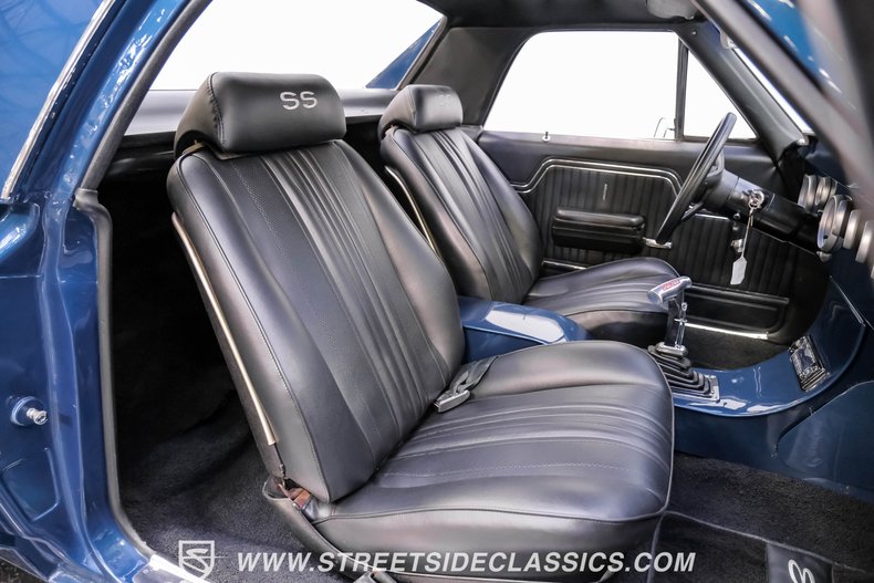 Unknown-El-camino-1970-Dark-Blue-Metallic-Black-47