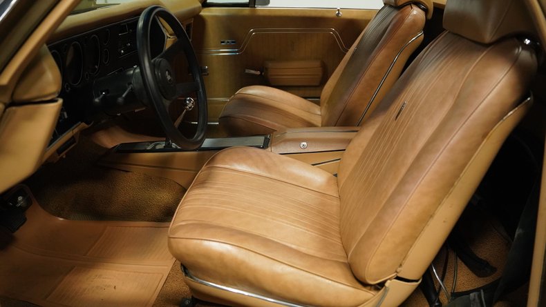 Unknown-El-camino-1970-Medium-Gold-Metallic-Saddle-5