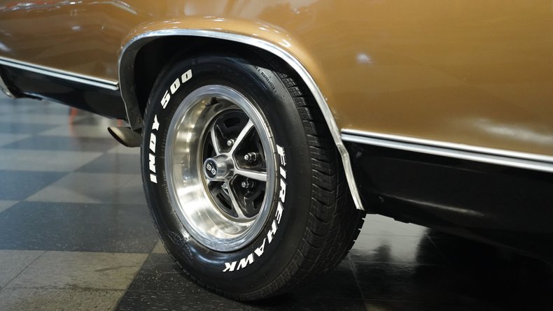 Unknown-El-camino-1970-Medium-Gold-Metallic-Saddle-9