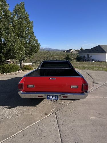 Unknown-El-camino-1970-Red-Black-8