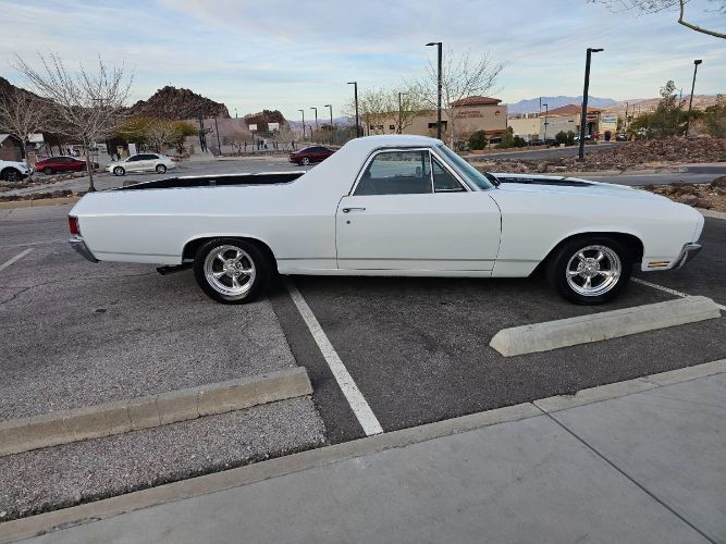 Unknown-El-camino-1970-White-11
