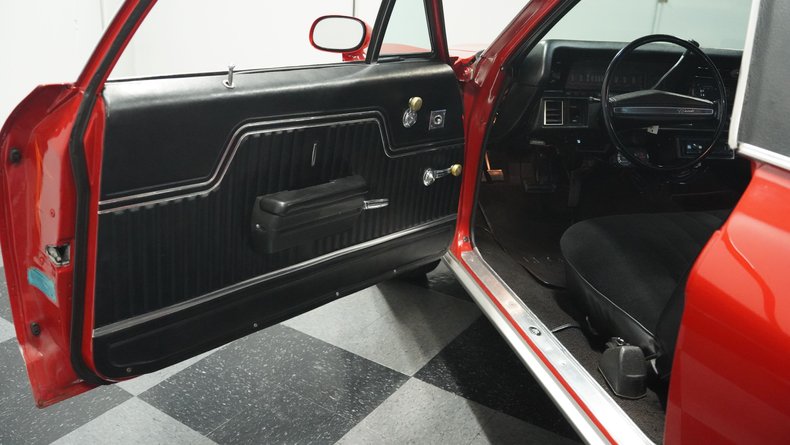 Unknown-El-camino-1972-Cranberry-Red-Black-31