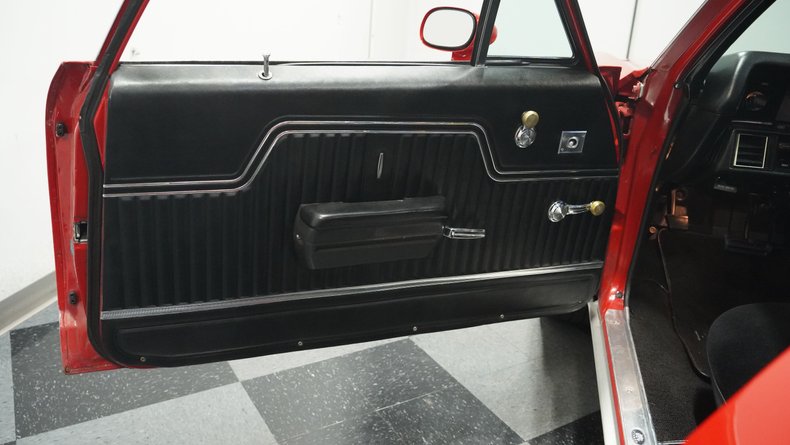 Unknown-El-camino-1972-Cranberry-Red-Black-32