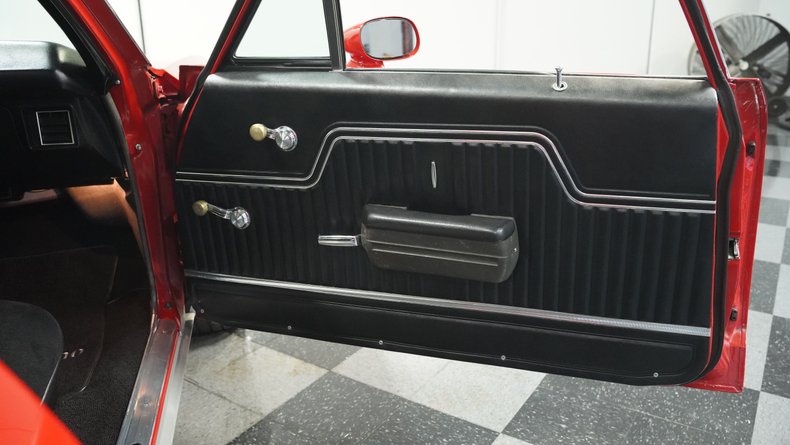 Unknown-El-camino-1972-Cranberry-Red-Black-44
