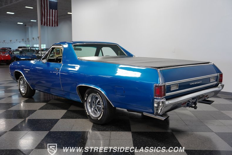 Unknown-El-camino-1972-Metallic-Blue-Black-10