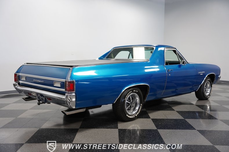 Unknown-El-camino-1972-Metallic-Blue-Black-21