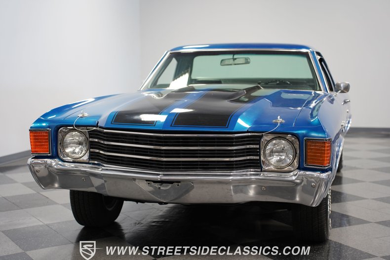 Unknown-El-camino-1972-Metallic-Blue-Black-29