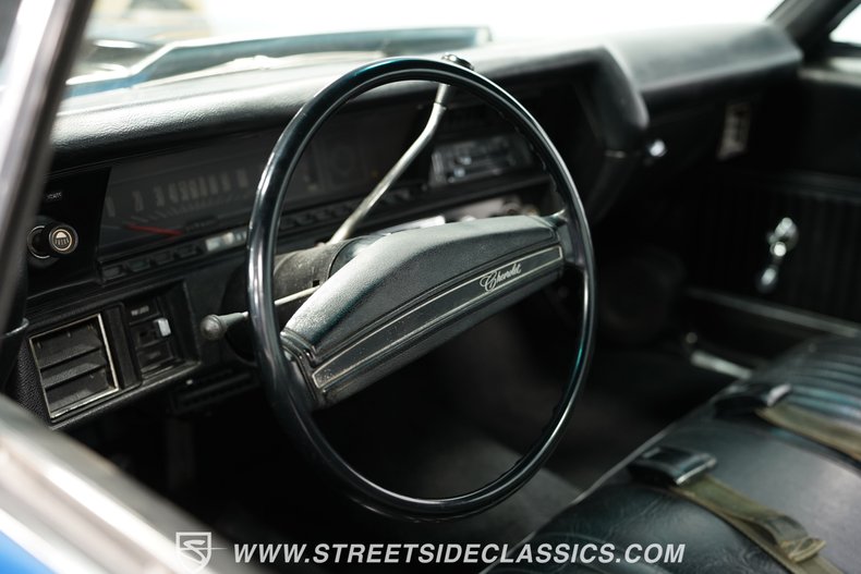 Unknown-El-camino-1972-Metallic-Blue-Black-46