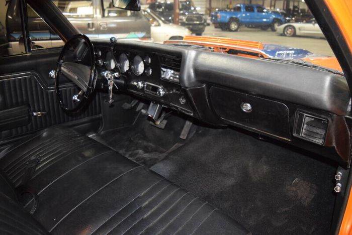 Unknown-El-camino-1972-Orange-Black-11