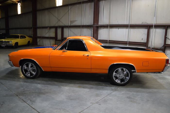 Unknown-El-camino-1972-Orange-Black-24
