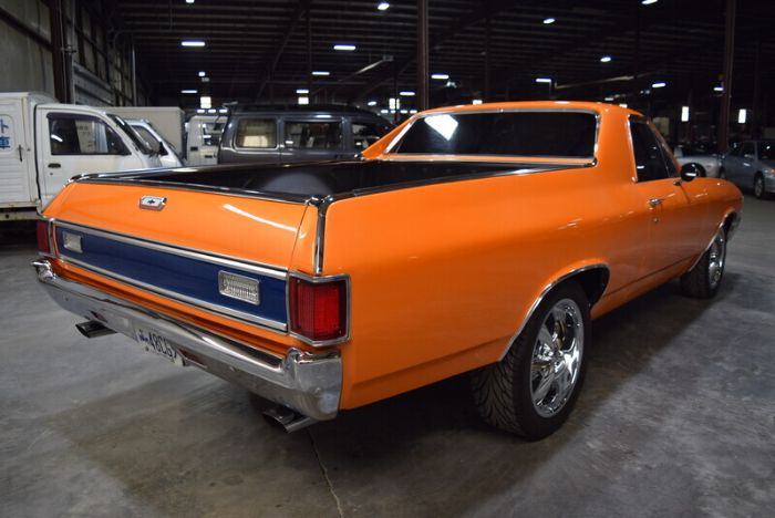 Unknown-El-camino-1972-Orange-Black-26
