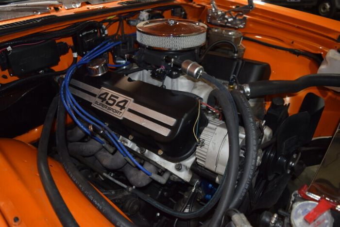 Unknown-El-camino-1972-Orange-Black-5