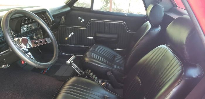 Unknown-El-camino-1972-Red-Black-Leather-4