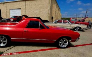 Unknown-El-camino-1972-Red-Black-Leather-7