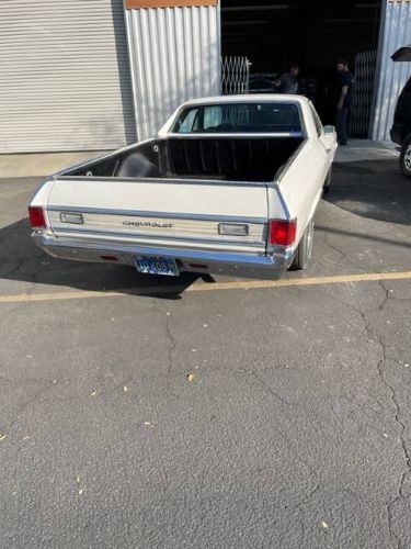 Unknown-El-camino-1972-White-2