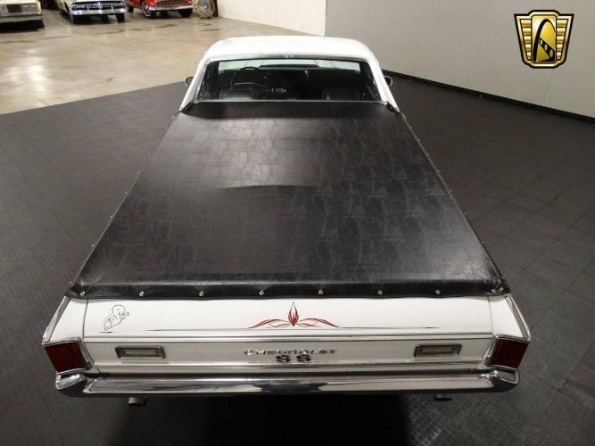 Unknown-El-camino-1972-White-8