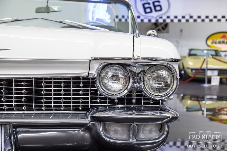 Unknown-Eldorado-1960-Olympic-White-Black-ampamp-White-29